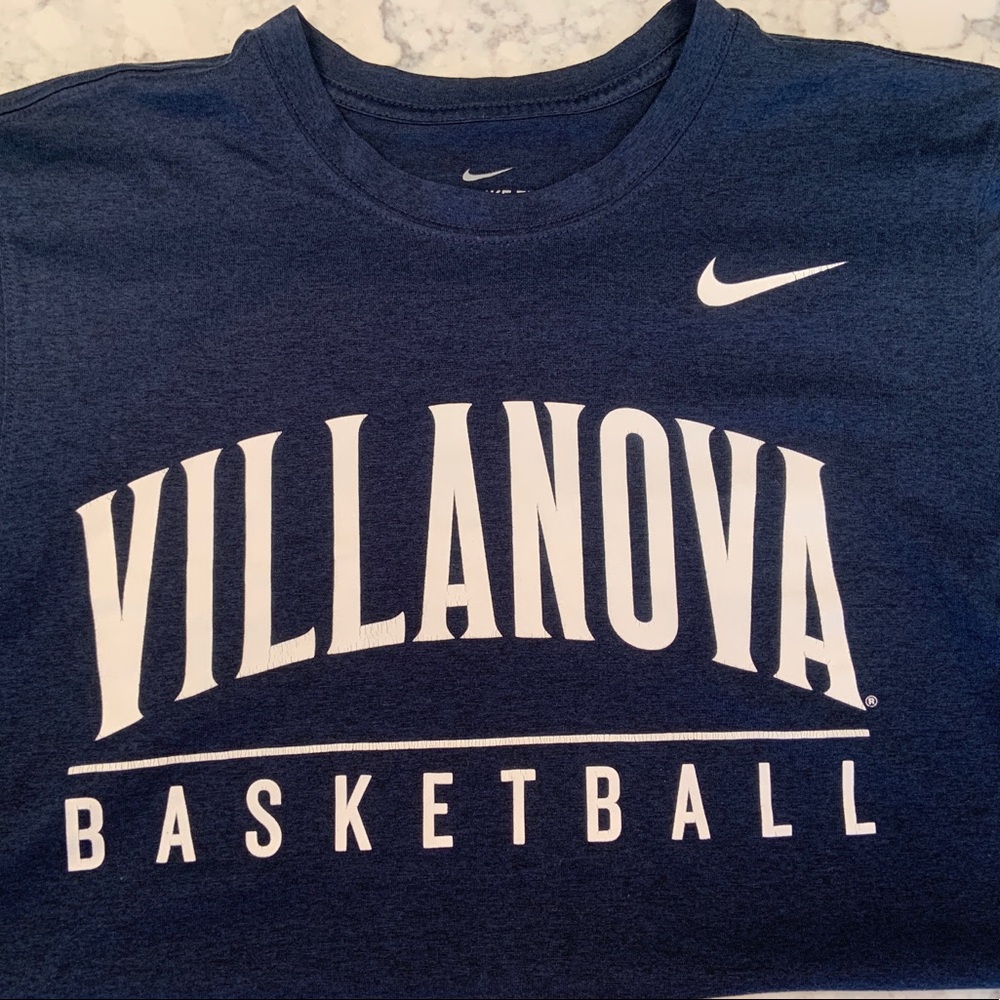 Nike Villanova Basketball Dri-fit T-shirt. Men's Small.